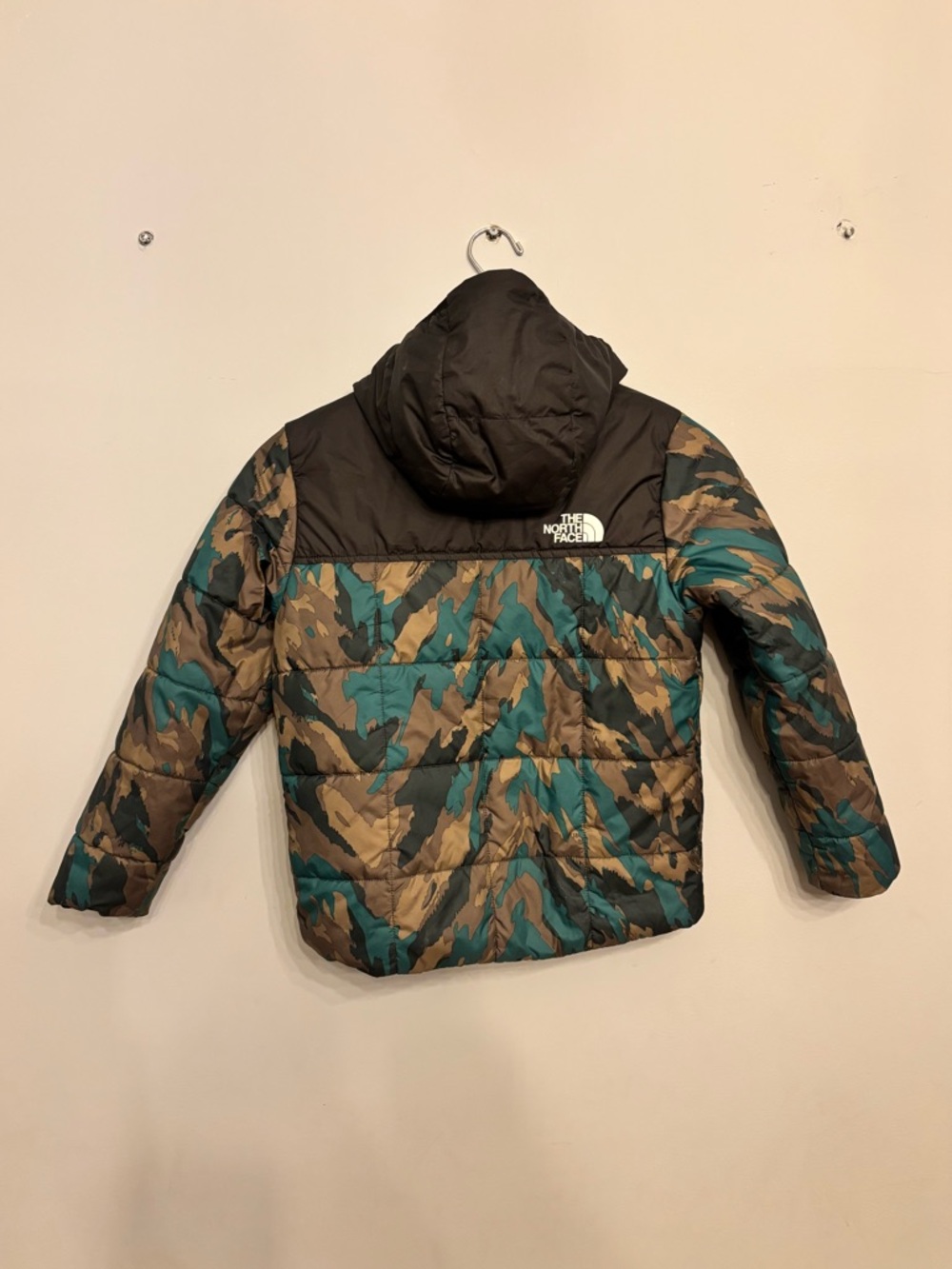 North Face Reversible Perrito Jacket - Boys' in Evergreen Camo - Picture 6 of 11
